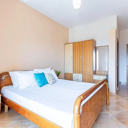 Appartement Radhima Res 9 - Double Room, Sea View Vlorë